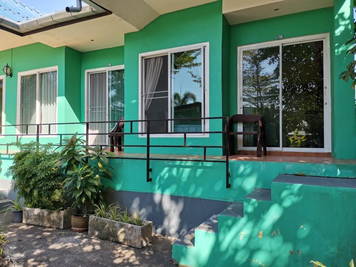 Serene Villa Phuket Chalong Exterior photo